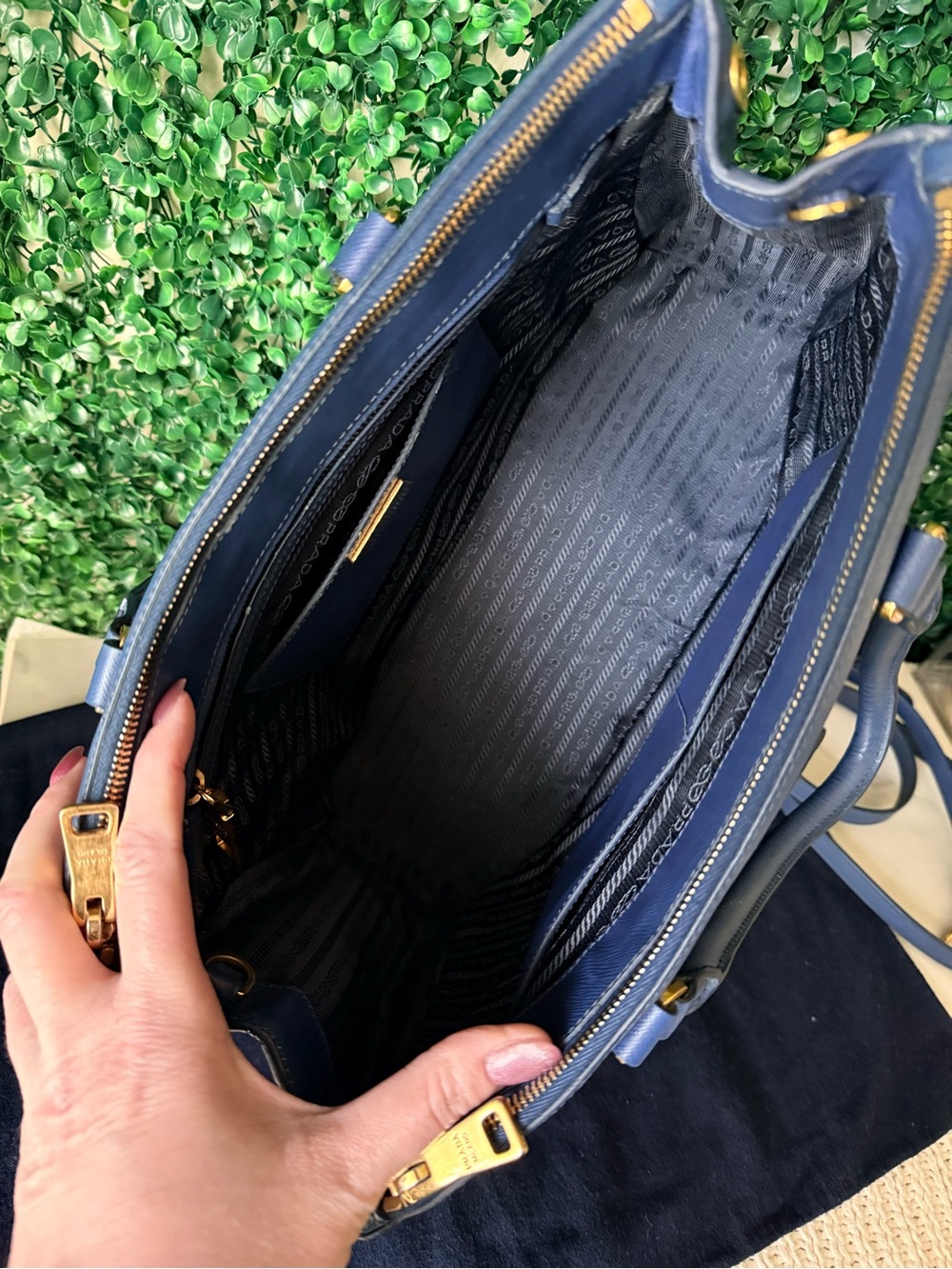 Prada Blue Saffiano Large Galleria Leather Tote with Long Strap - Picture 9 of 9